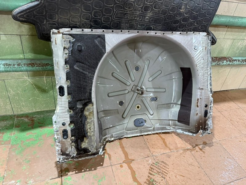 Ниша запасного колеса - фото 3