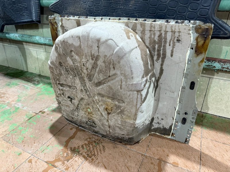 Ниша запасного колеса - фото 9