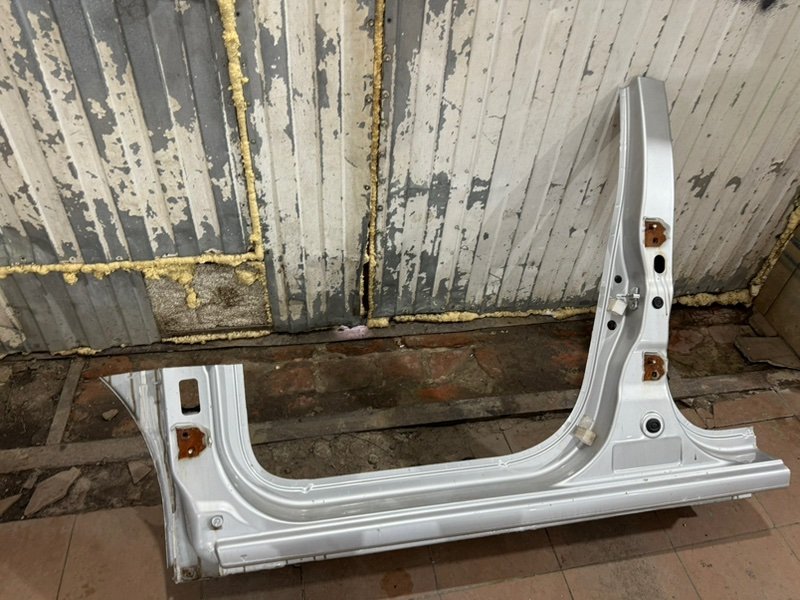 Передняя стойка кузова - фото 2