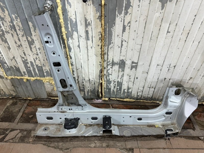 Передняя стойка кузова - фото 6