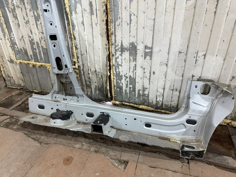 Передняя стойка кузова - фото 7