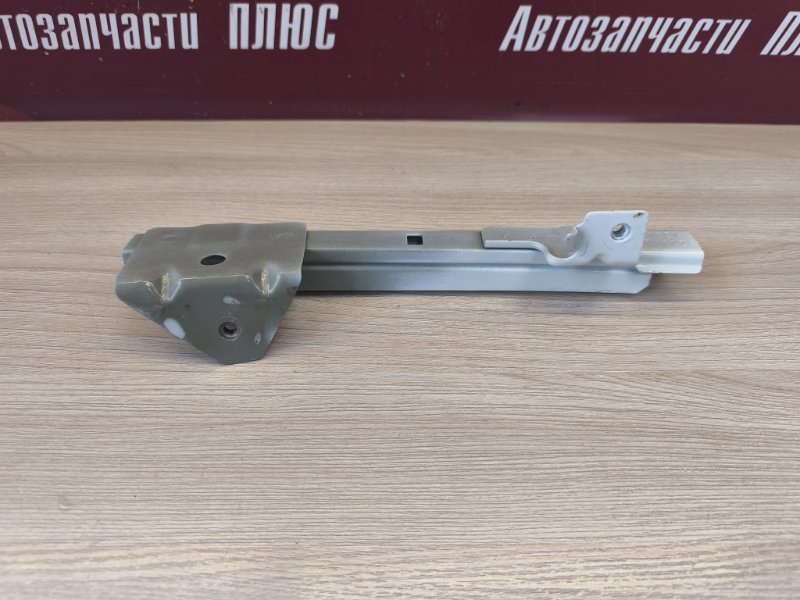 Направляющая стекла двери - фото 7