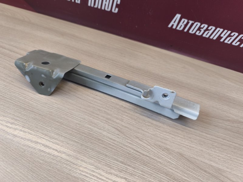 Направляющая стекла двери - фото 8