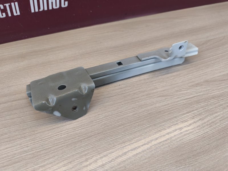 Направляющая стекла двери - фото 9