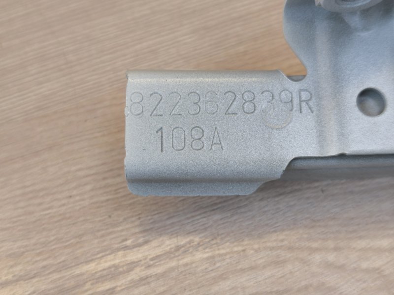 Направляющая стекла двери - фото 10