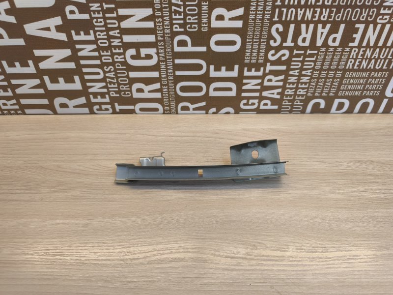 Направляющая стекла двери - фото 1