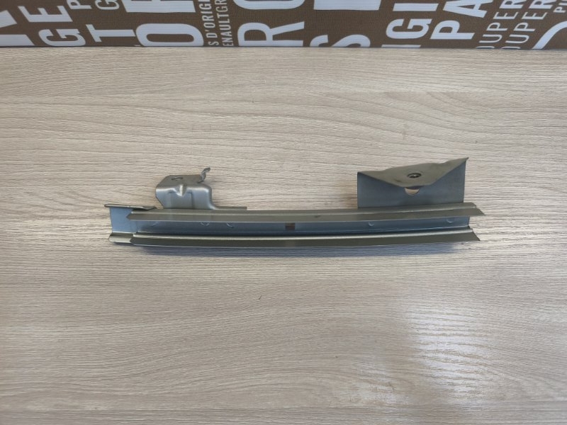 Направляющая стекла двери - фото 2