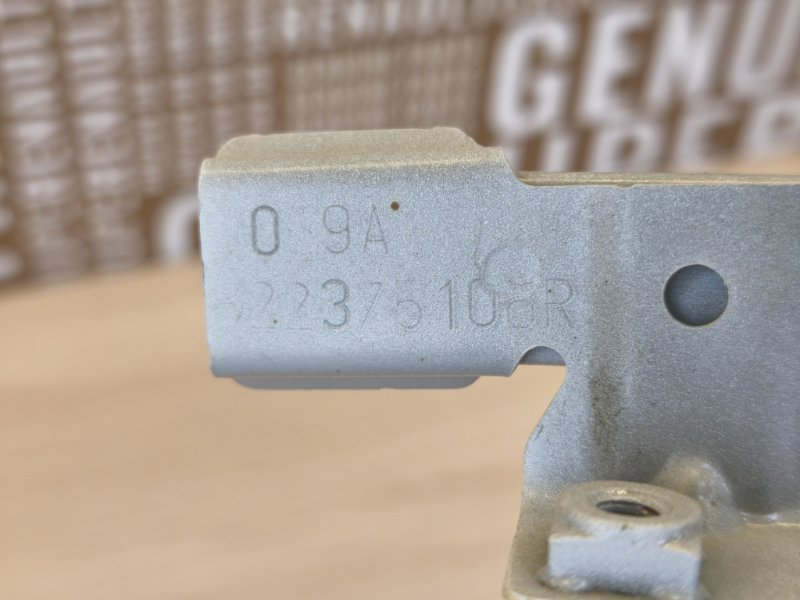 Направляющая стекла двери - фото 9