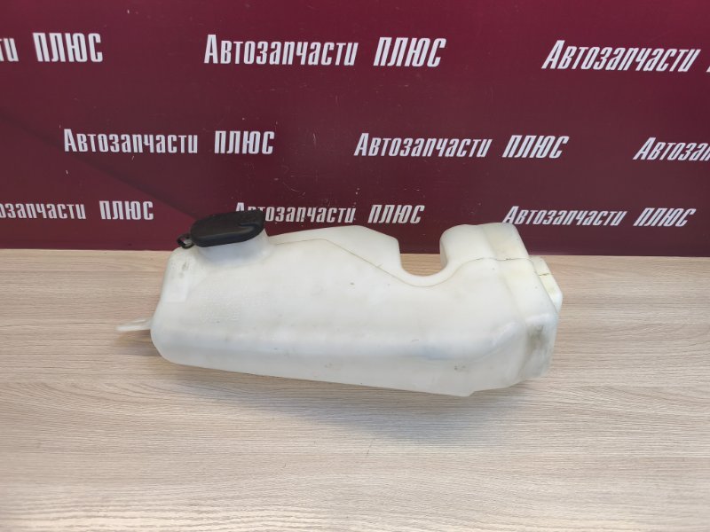 Бачок омывателя - фото 1