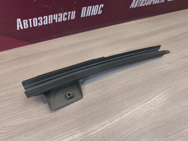 Направляющая стекла     двери - фото 5