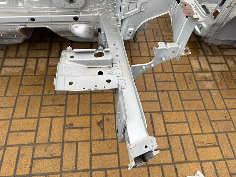 Лонжерон - фото 1