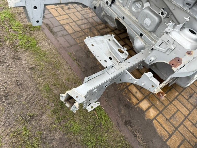 Лонжерон - фото 1