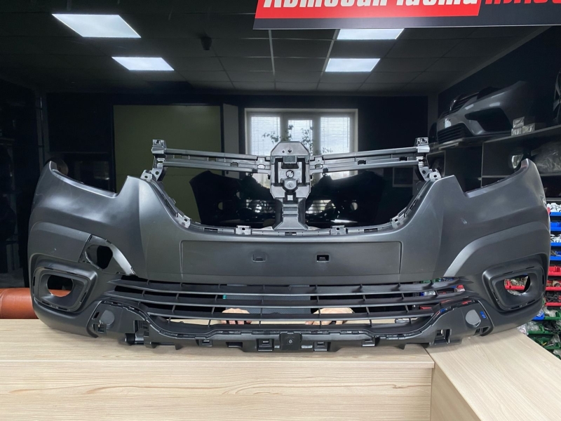 Бампер - фото 1