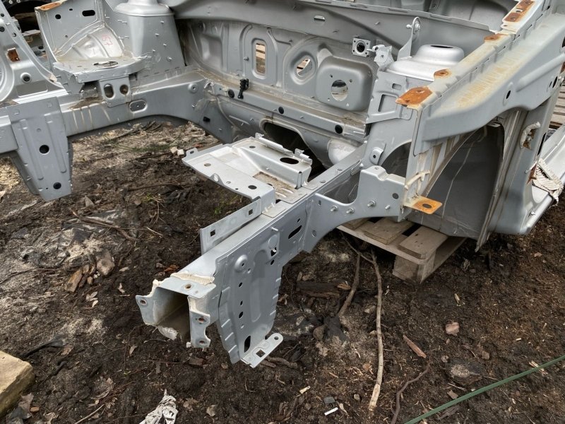 Лонжерон - фото 1