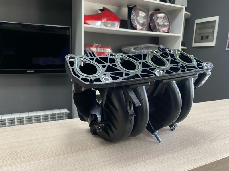 Впускной коллектор - фото 1