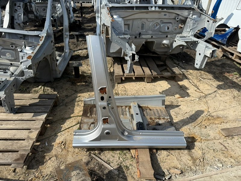 средняя стойка - фото 1