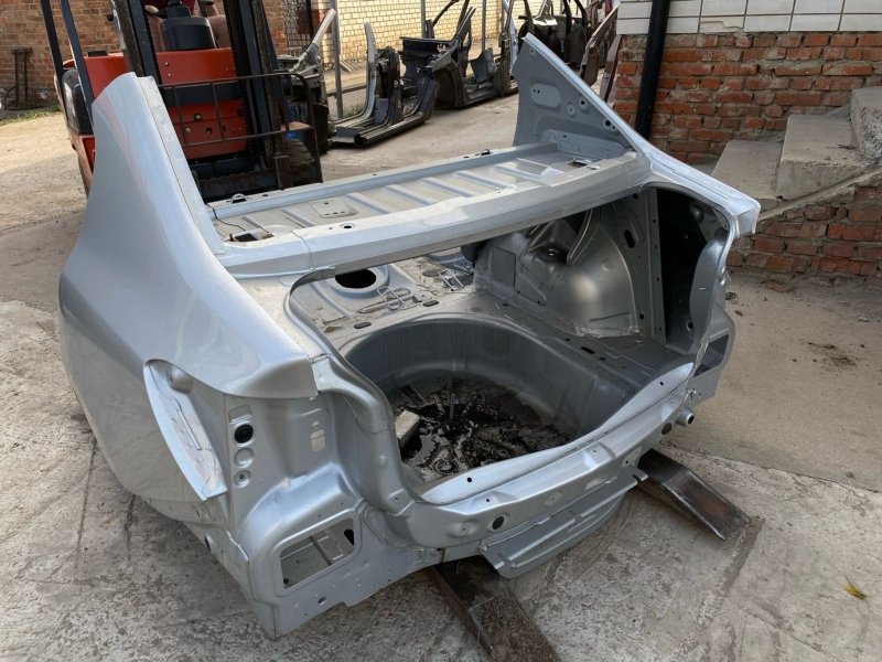 Задняя часть кузова - фото 3