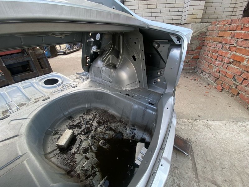 Задняя часть кузова - фото 5