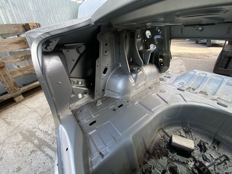 Задняя часть кузова - фото 6