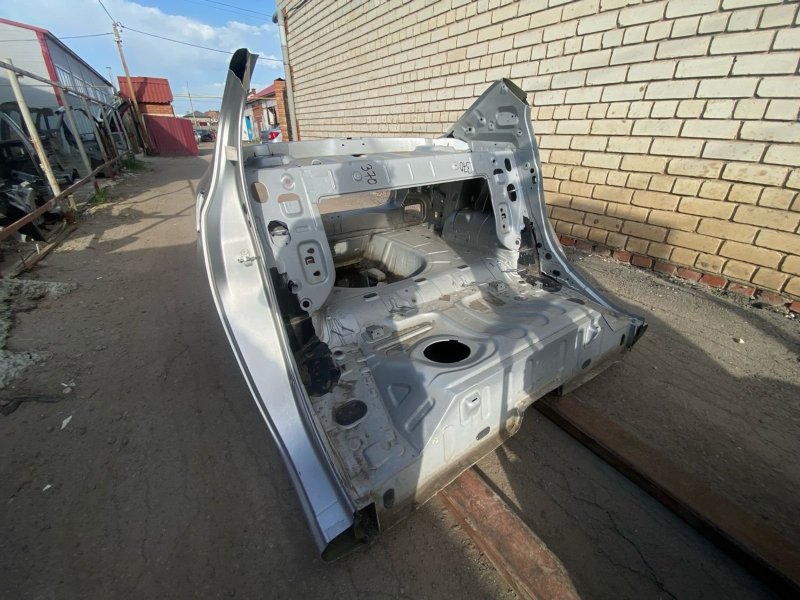 Задняя часть кузова - фото 5