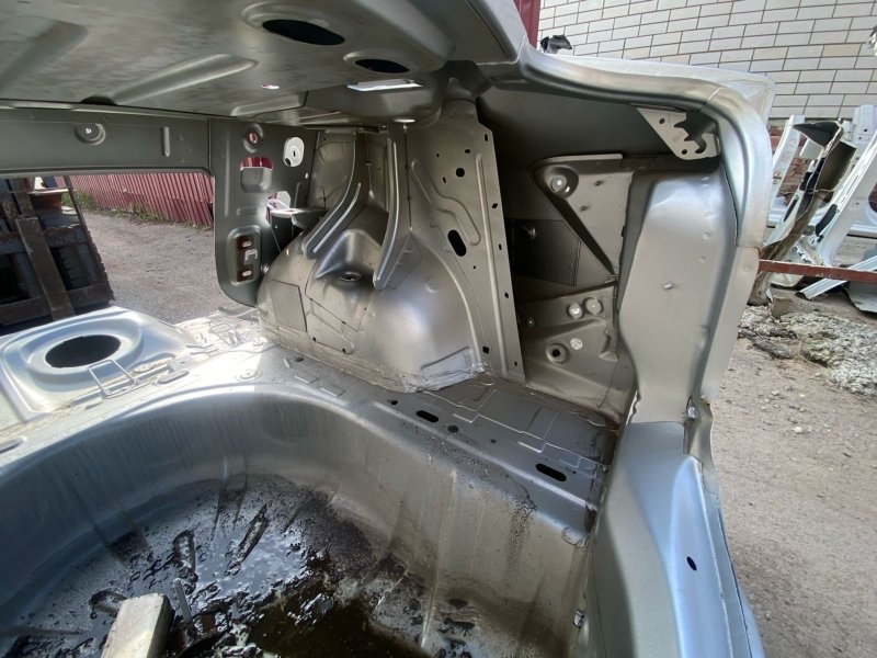 Задняя часть кузова - фото 6