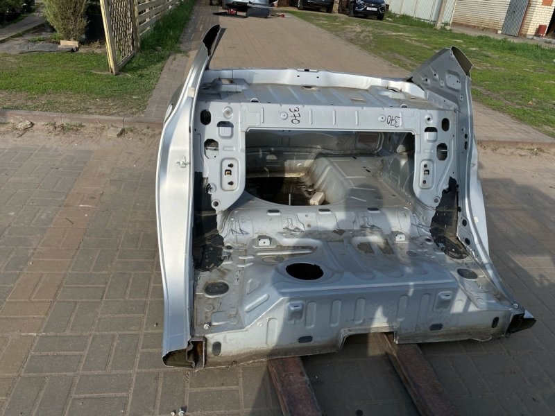 Задняя часть кузова - фото 4