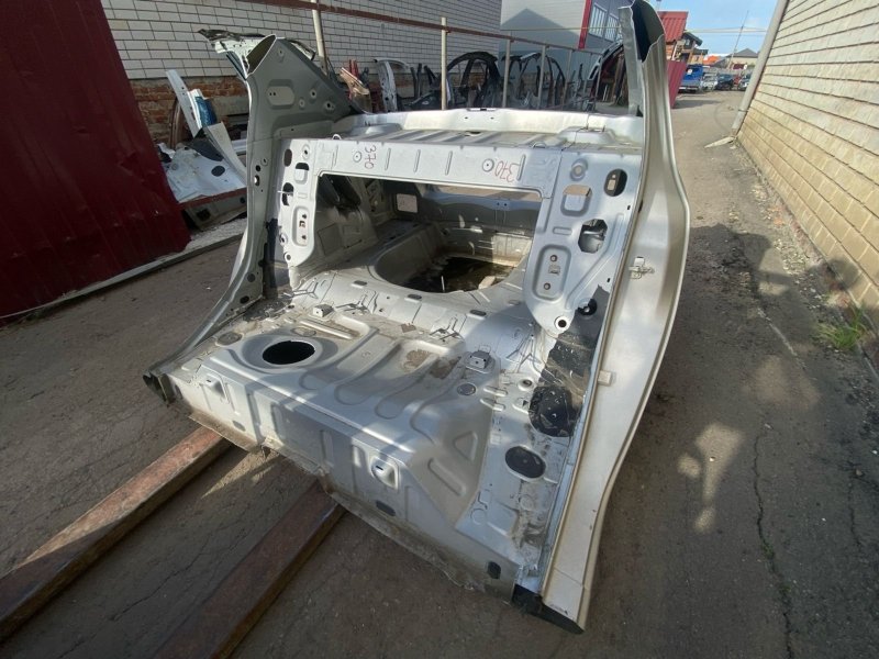 Задняя часть кузова - фото 4