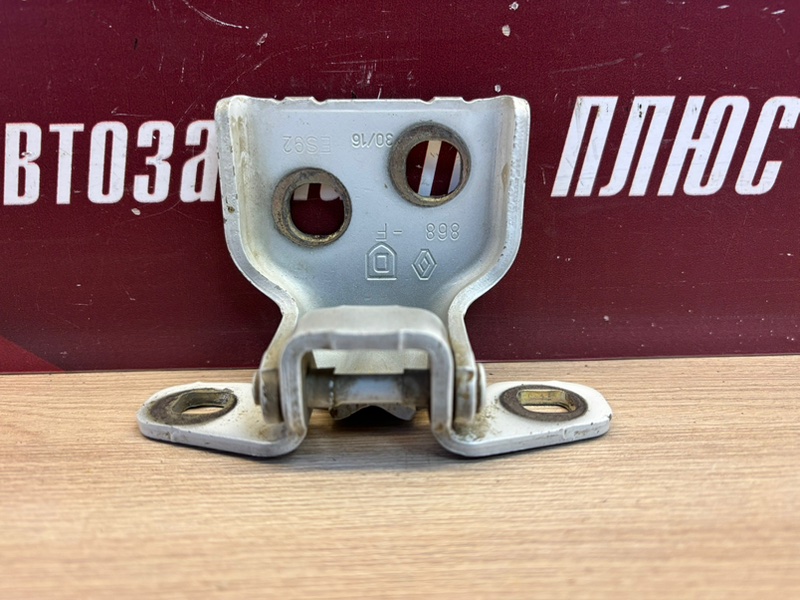 Петля двери - фото 1