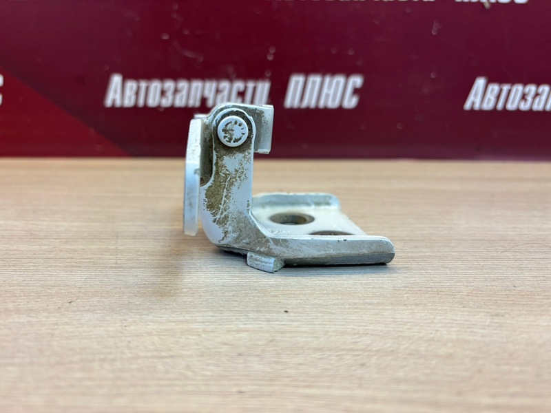 Петля двери - фото 4