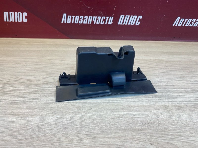 Дефлектор радиатора - фото 1