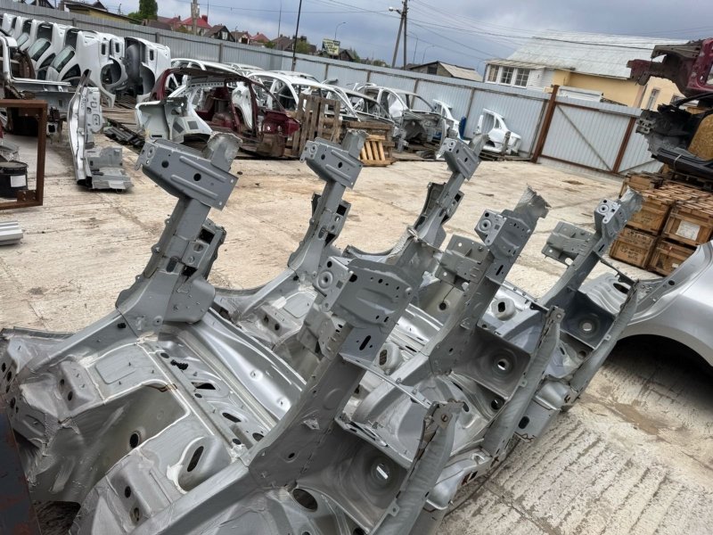 Лонжерон - фото 1