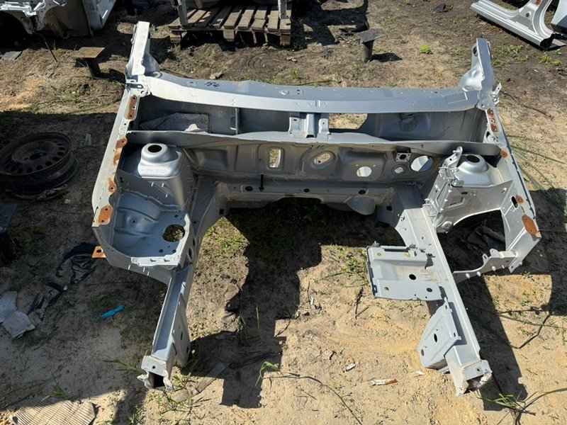 Передняя часть кузова - фото 2