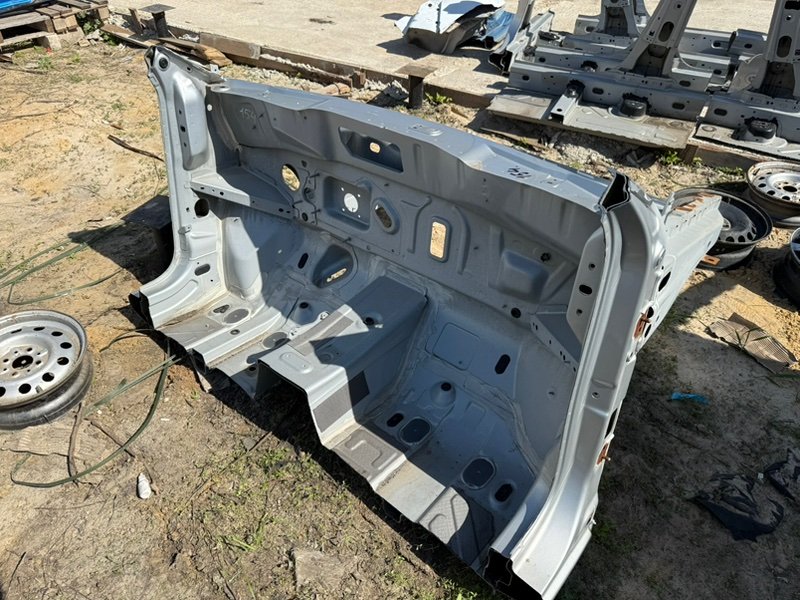 Передняя часть кузова - фото 4