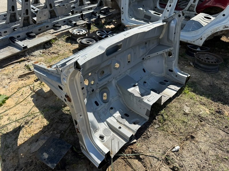 Передняя часть кузова - фото 6