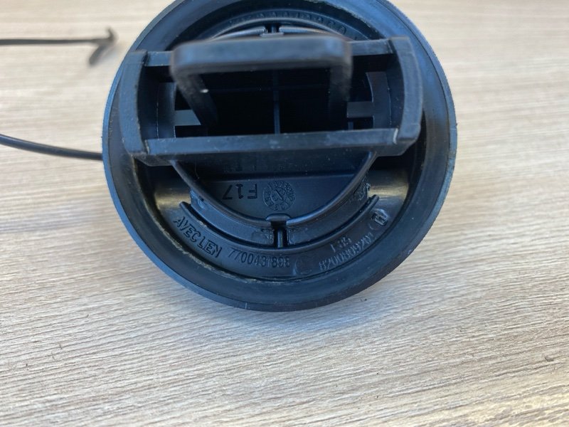 Крышка топливного бака - фото 10