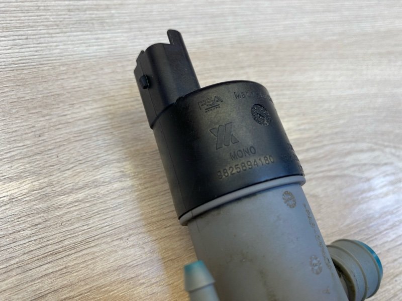 Моторчик бачка омывателя - фото 9