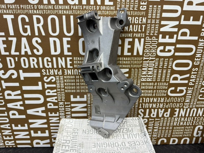 Кронштейн генератора - фото 1