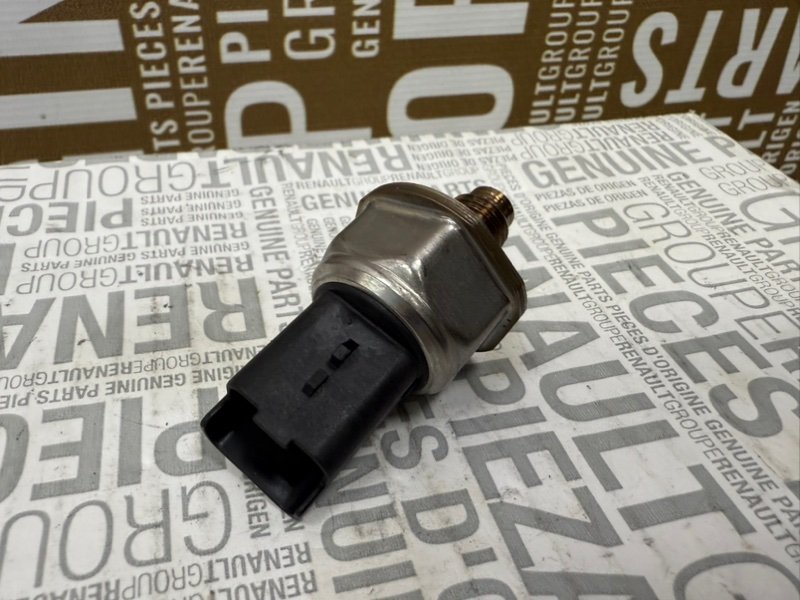 Датчик давления топлива - фото 6