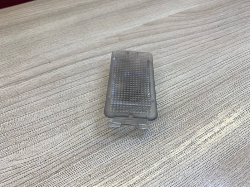 Плафон подсветки багажника - фото 3