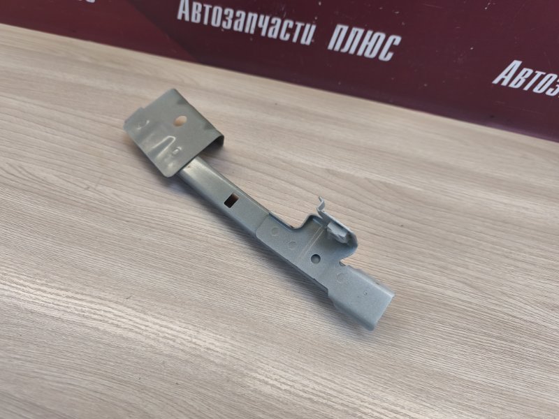 Направляющая стекла двери - фото 5