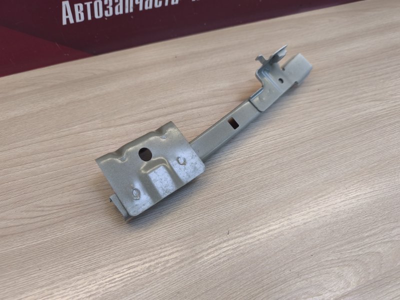 Направляющая стекла двери - фото 6