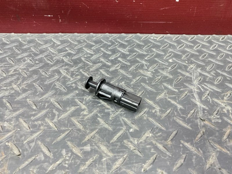 Концевик двери багажника - фото 5