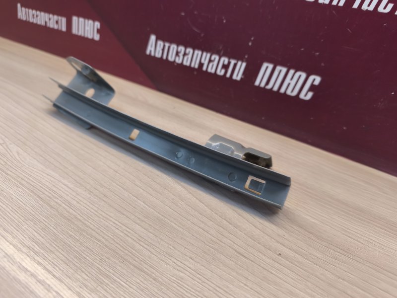 Направляющая стекла двери - фото 4