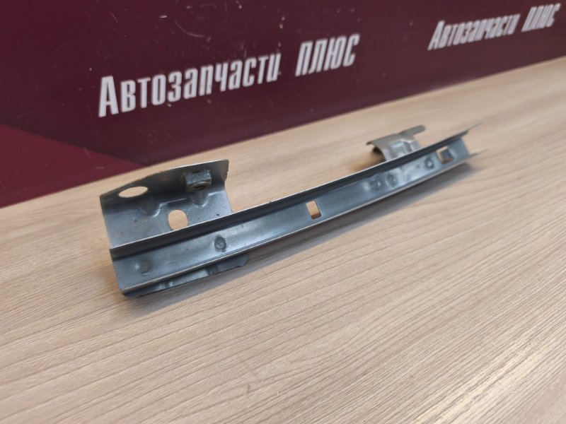 Направляющая стекла двери - фото 5