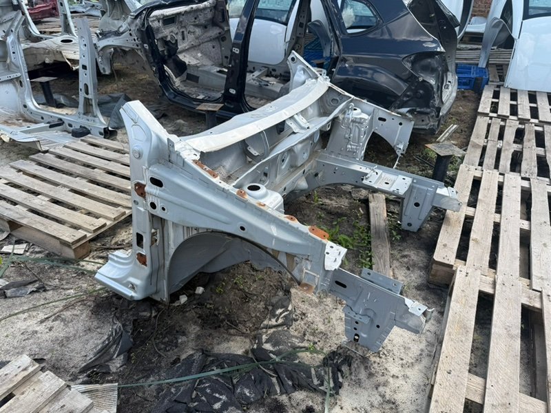 Передняя часть кузова - фото 1