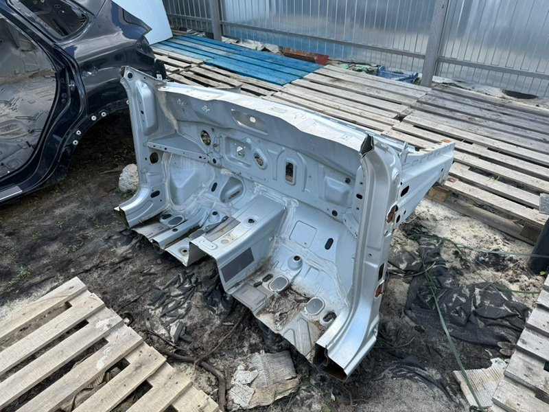 Передняя часть кузова - фото 7