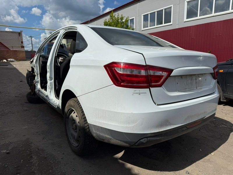 Кузов на запчасти - фото 6