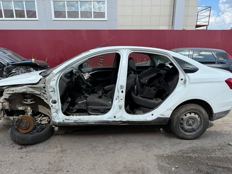 Кузов на запчасти - фото 7