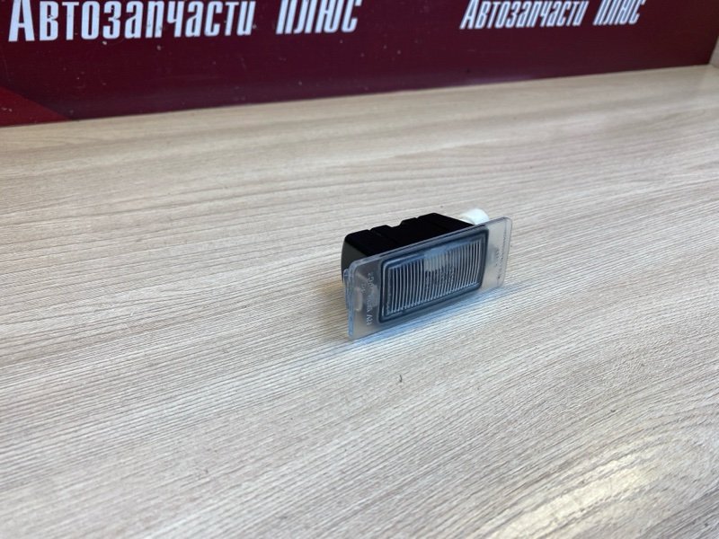 Плафон освещения багажника - фото 3