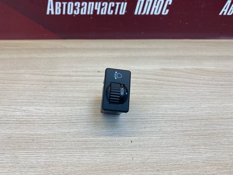 Кнопка корректора фар - фото 1